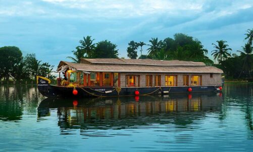 Top 6 places to visit in Kerala