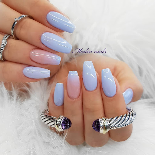 Check out These Cool Ombre Nails and See for yourself why they’re On-Trend This Year