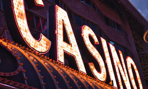 How Online Casinos Are Using Technology To Stay Ahead