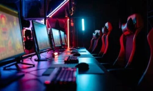 The Impact of Social Media on Online Gaming Culture: Unveiling the Digital Revolution